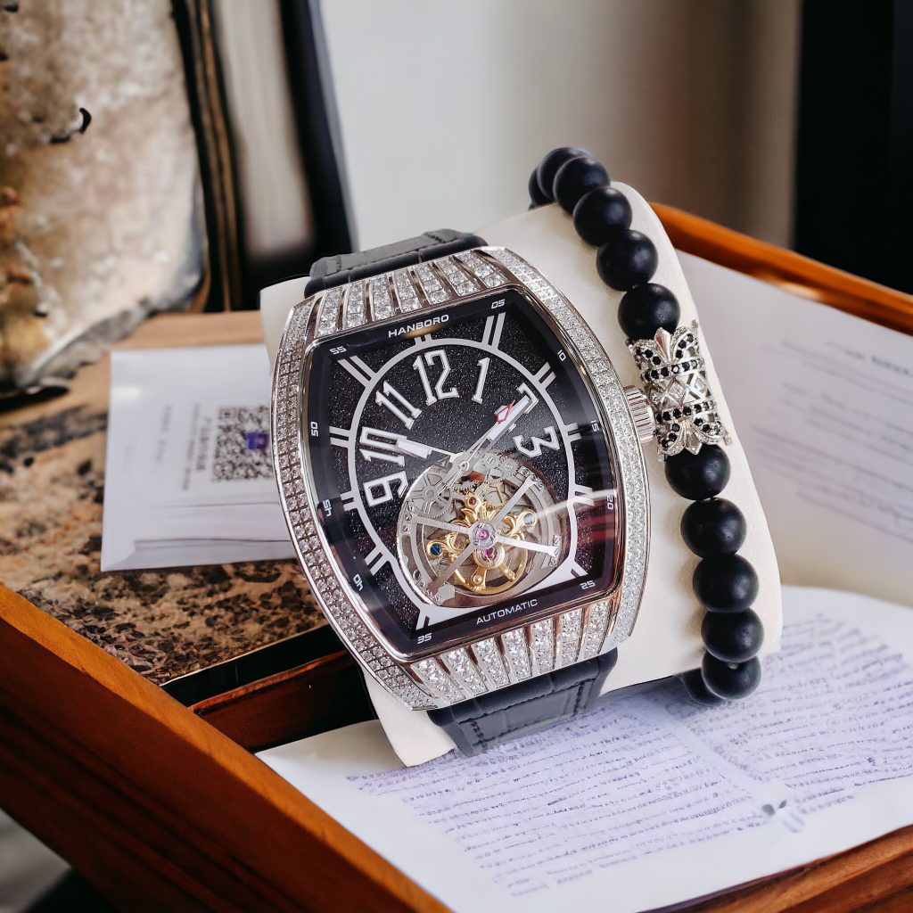 Đồng hồ Hanboro nam mặt đen viền đính đá chính hãng 43mm (1)