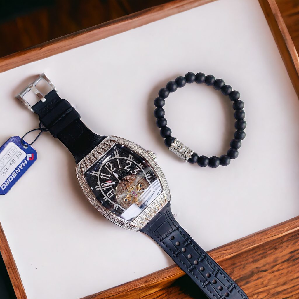 Đồng hồ Hanboro nam mặt đen viền đính đá chính hãng 43mm (1)