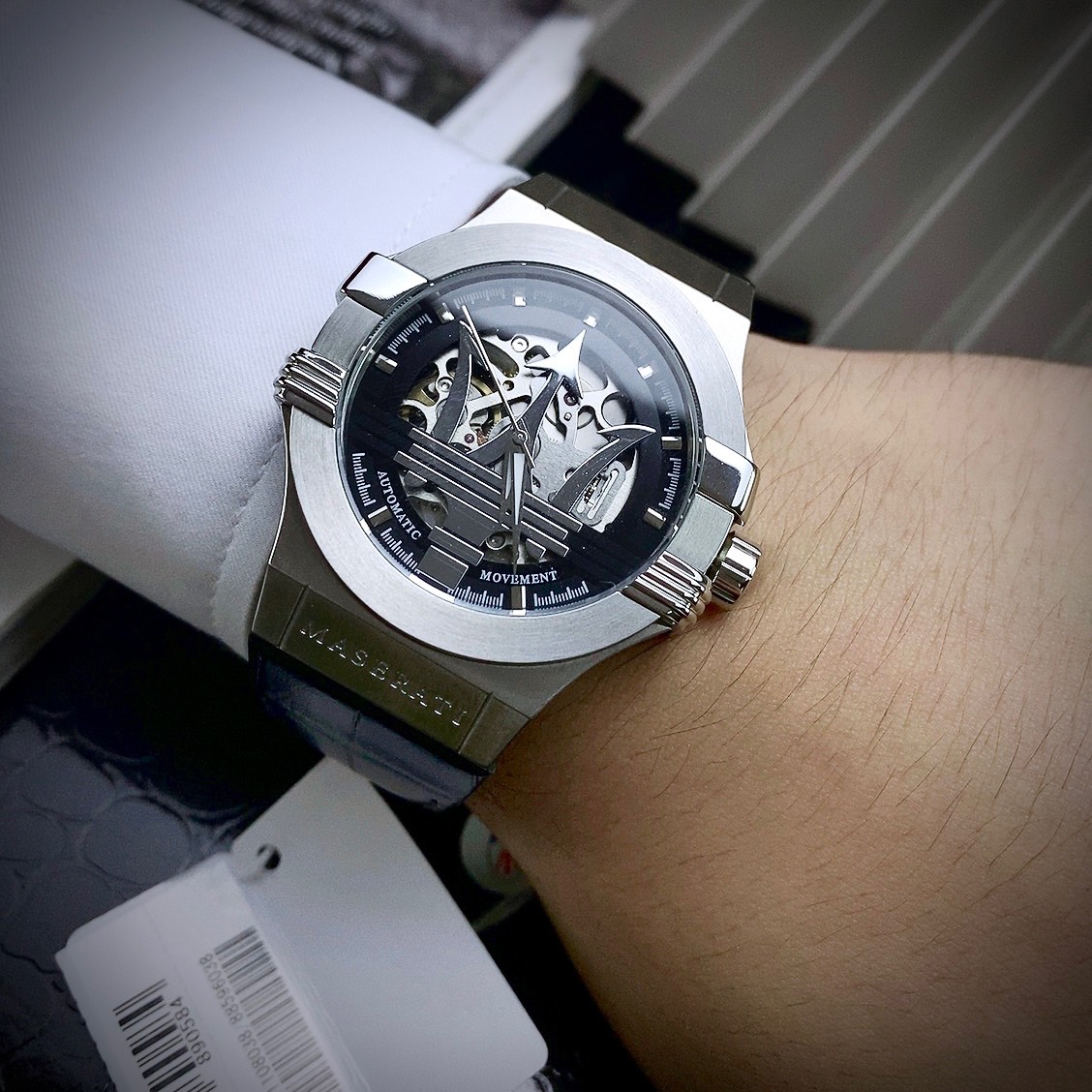 Đồng hồ Maserati Potenza cơ lộ máy Automatic Skeleton nam 42mm (6) Đồng hồ Maserati Potenza cơ lộ máy Automatic Skeleton nam 42mm (1)