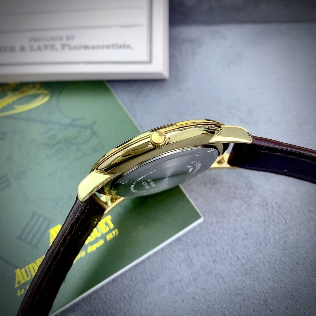 Đồng hồ Movado Ultra Slim nam măt xanh Fake giá rẻ 40mm