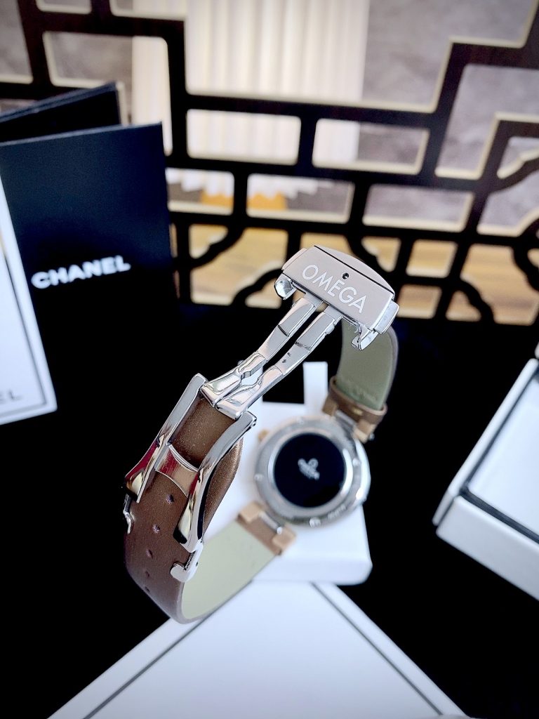 Đồng hồ Omega Ladymatic nữ mặt số màu nâu Super Fake tặng kèm bộ dây 34mm