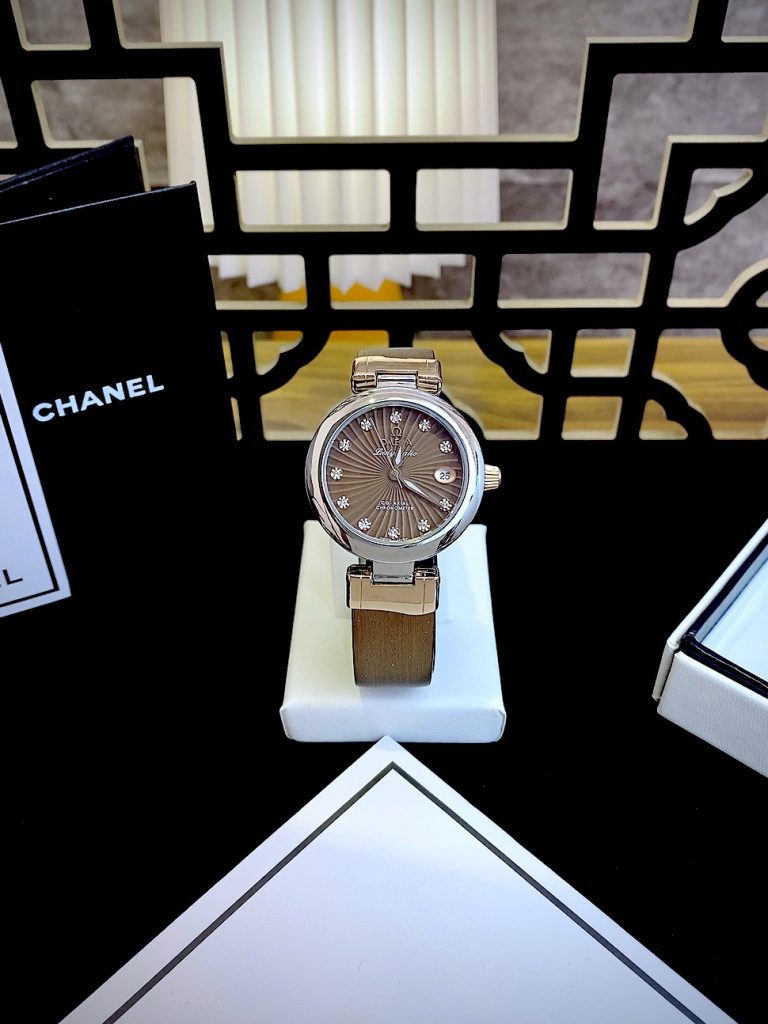 Đồng hồ Omega Ladymatic nữ mặt số màu nâu Super Fake tặng kèm bộ dây 34mm