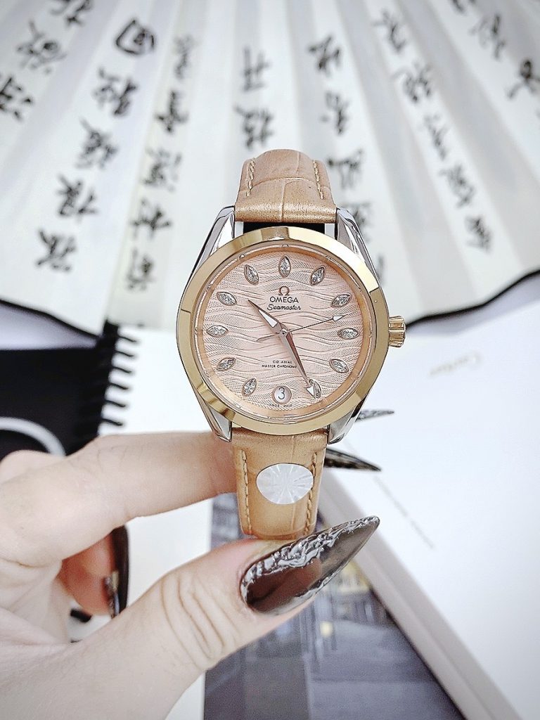 Đồng hồ Omega Seamaster Aqua Terra nữ màu vàng Super Fake 34mm