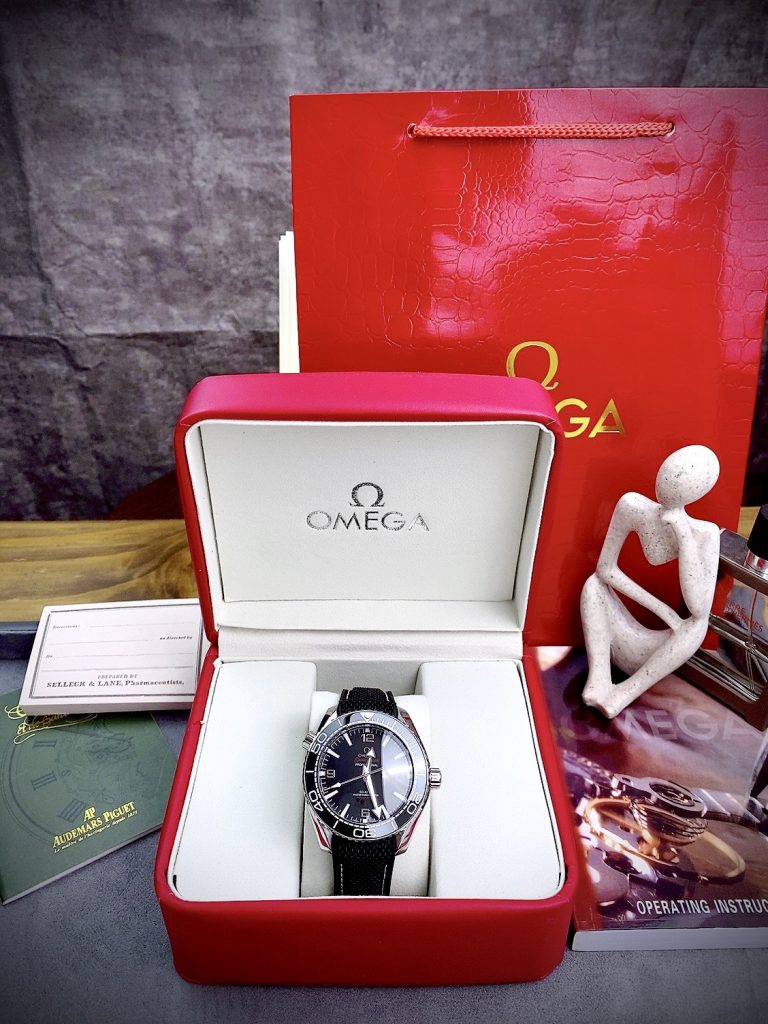 Đồng hồ Omega Seamaster máy cơ Nhật Automatic nam màu đen 42mm (2)