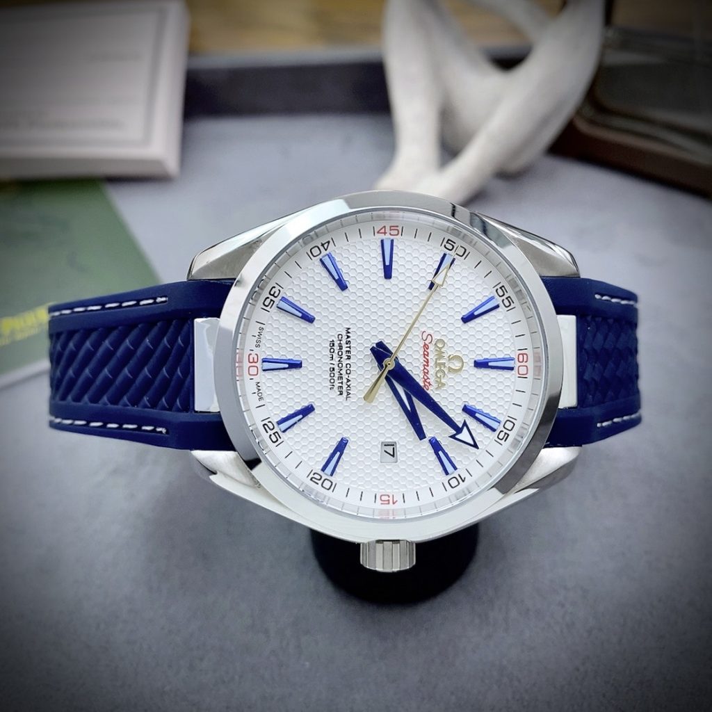 Đồng hồ Omega máy cơ Nhật Seamaster dây cao su màu xanh 43mm (2)