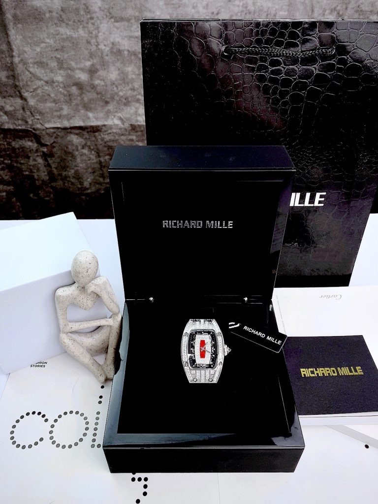 Đồng hồ Richard Mille RM007 nữ đính full đá máy Nhật màu đen 36mm (11)