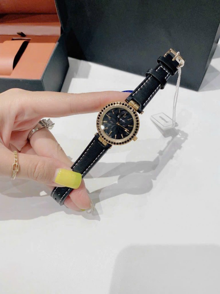 Đồng hồ Salavatore Ferragamo Intreccio nữ mặt đen đính đá Like Auth 31mm