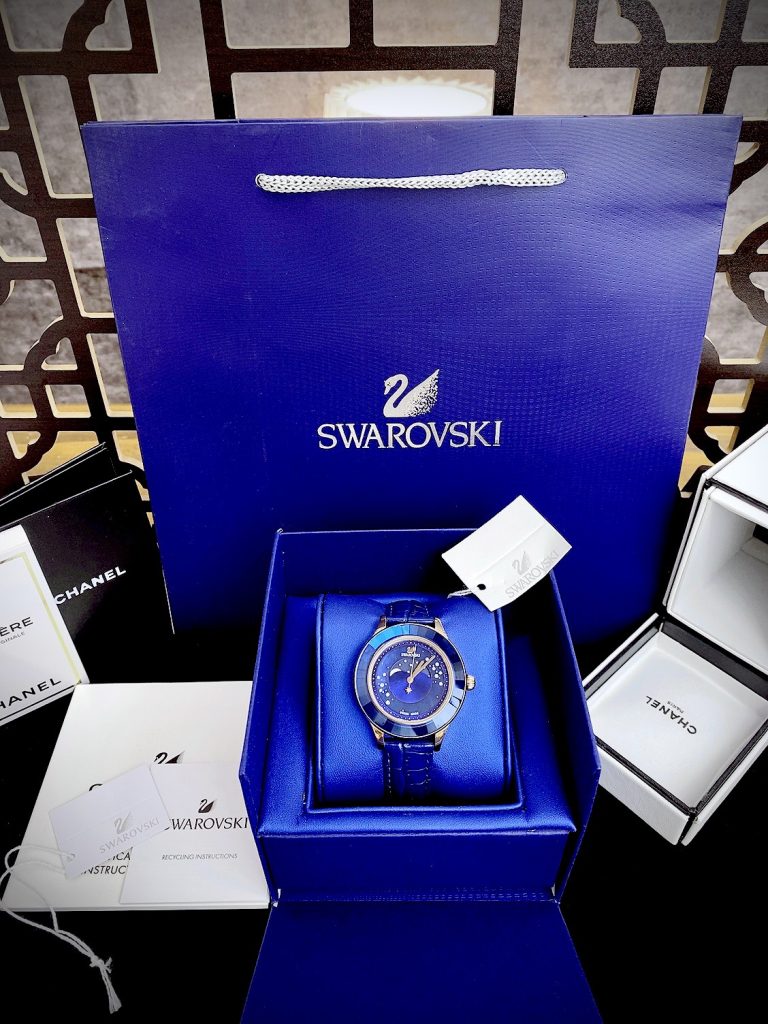 Đồng hồ Swarovski Octea Lux Moon nữ  màu xanh Like Auth 38mm
