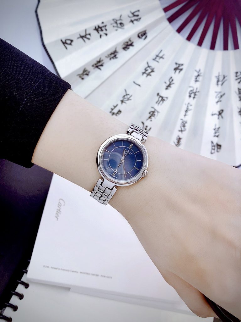 Đồng hồ Tissot Carson Premium nữ mặt xanh Fake giá rẻ 30mm