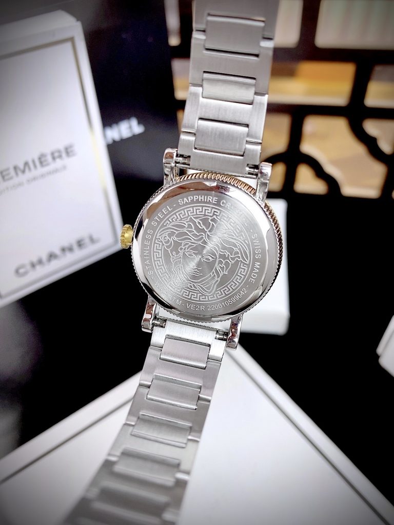 Đồng hồ Versace Petit nữ dây kim loại VE6M00622 Like Auth 28mm