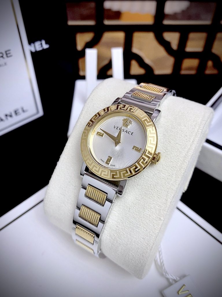 Đồng hồ Versace Petit nữ dây kim loại VE6M00622 Like Auth 28mm