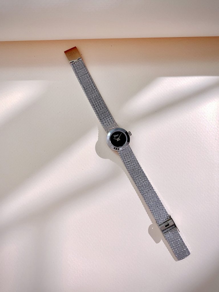 Đồng hồ Dior Satine nữ mặt đen dây kim loại Like Auth (5)