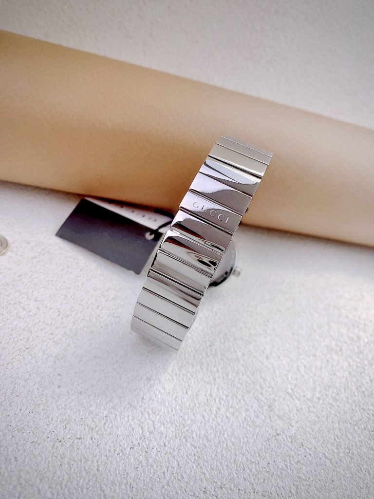Đồng hồ Gucci nữ dây kim loại sang trọng Rep 11 (1)