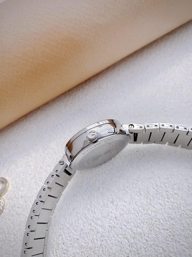 Đồng hồ Gucci nữ dây kim loại sang trọng Rep 11 (1)