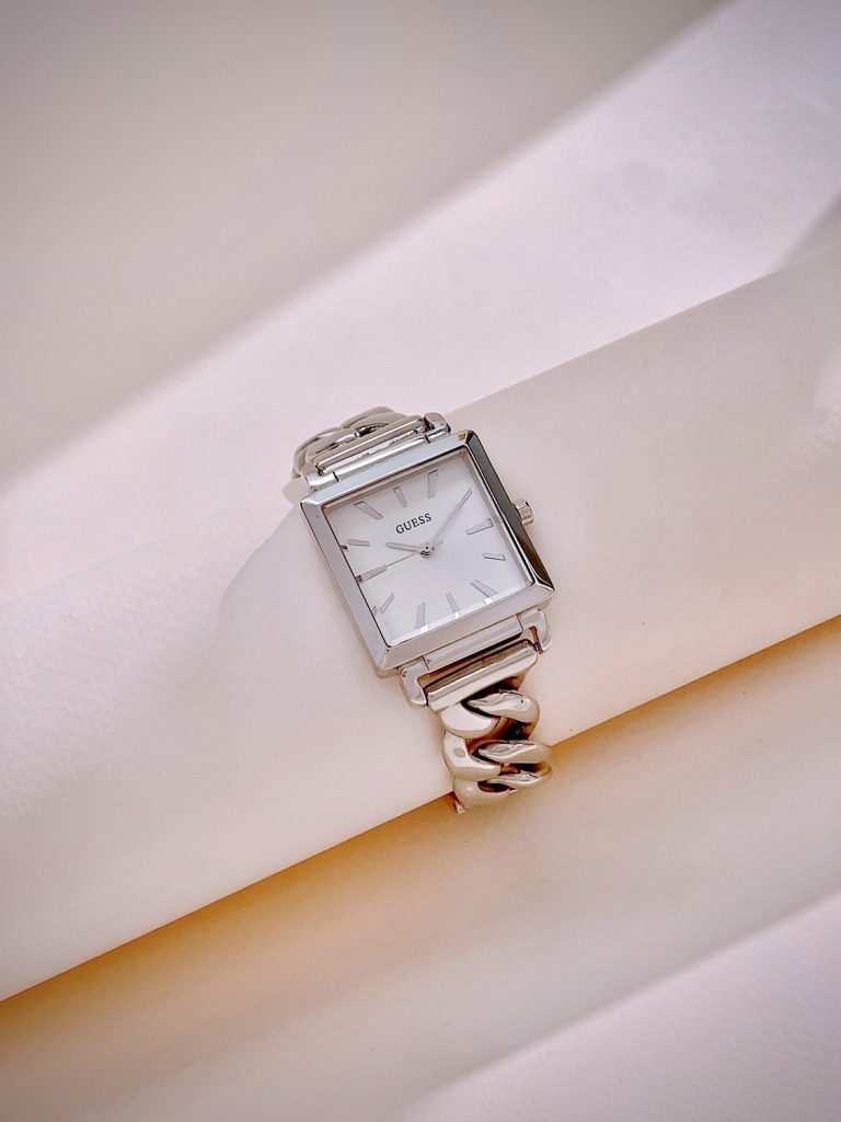 Đồng hồ Guess Chain Bracelet nữ dây kim loại W1030 Like auth (6)