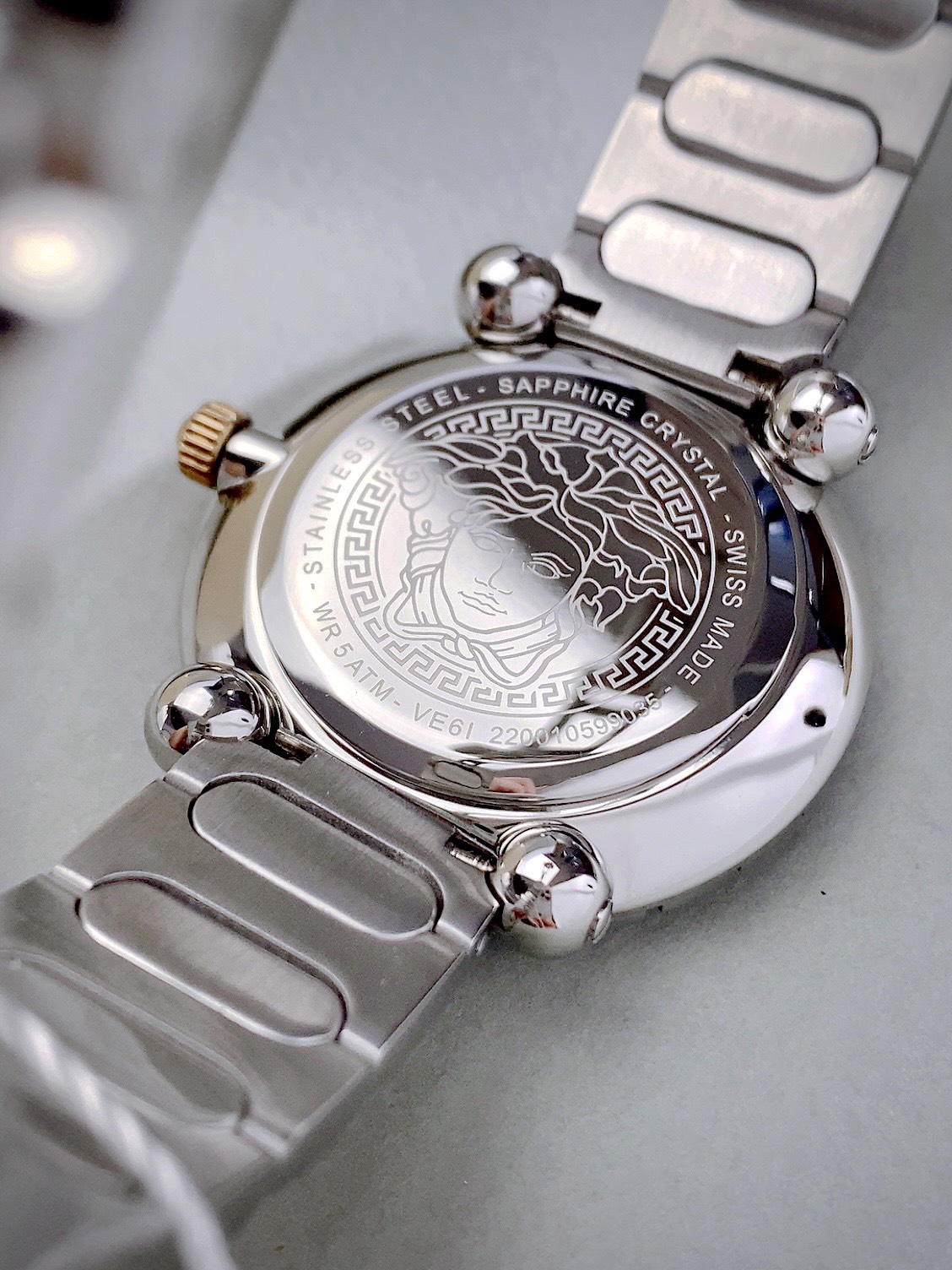 Đồng hồ Versace Greca twist nữ dây kim loại like auth Đồng hồ Versace Greca twist nữ dây kim loại like auth