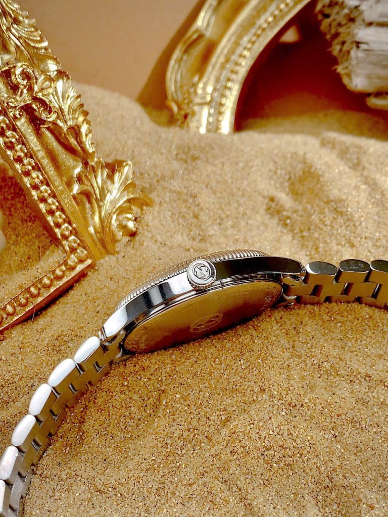 Đồng hồ Gucci nữ dây kim loại mặt hồng cá tính Like Auth 29mm