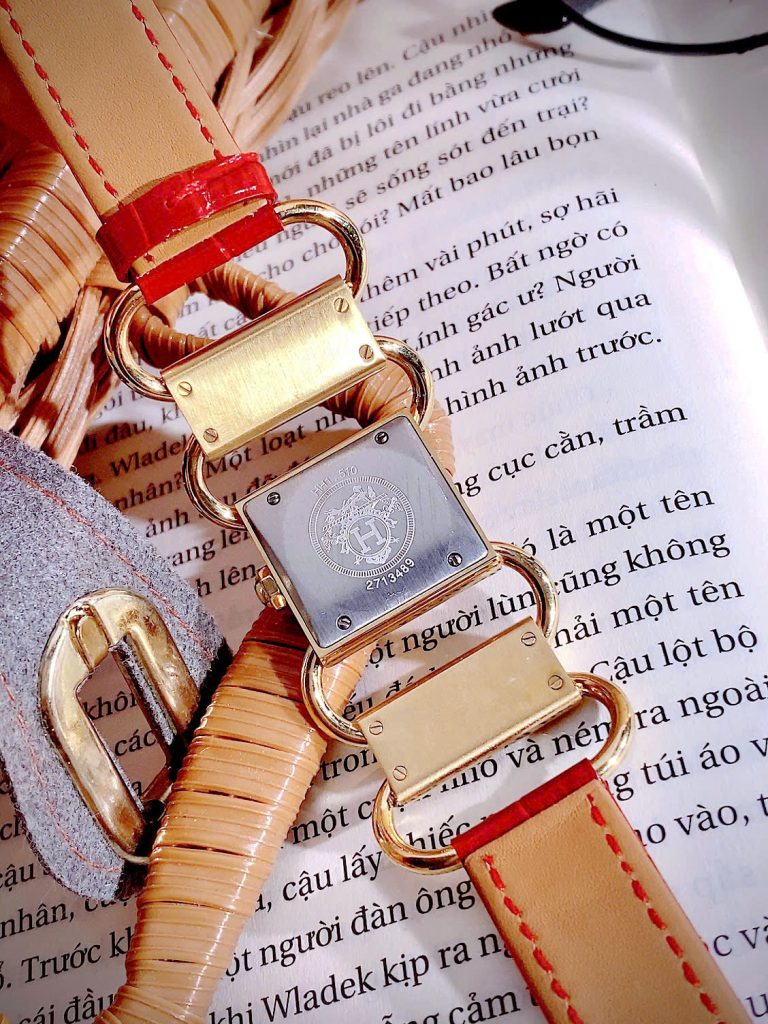 Đồng hồ HERMÈS Klikti nữ vàng gold dây da đỏ đính full đá 22x21mm (7)