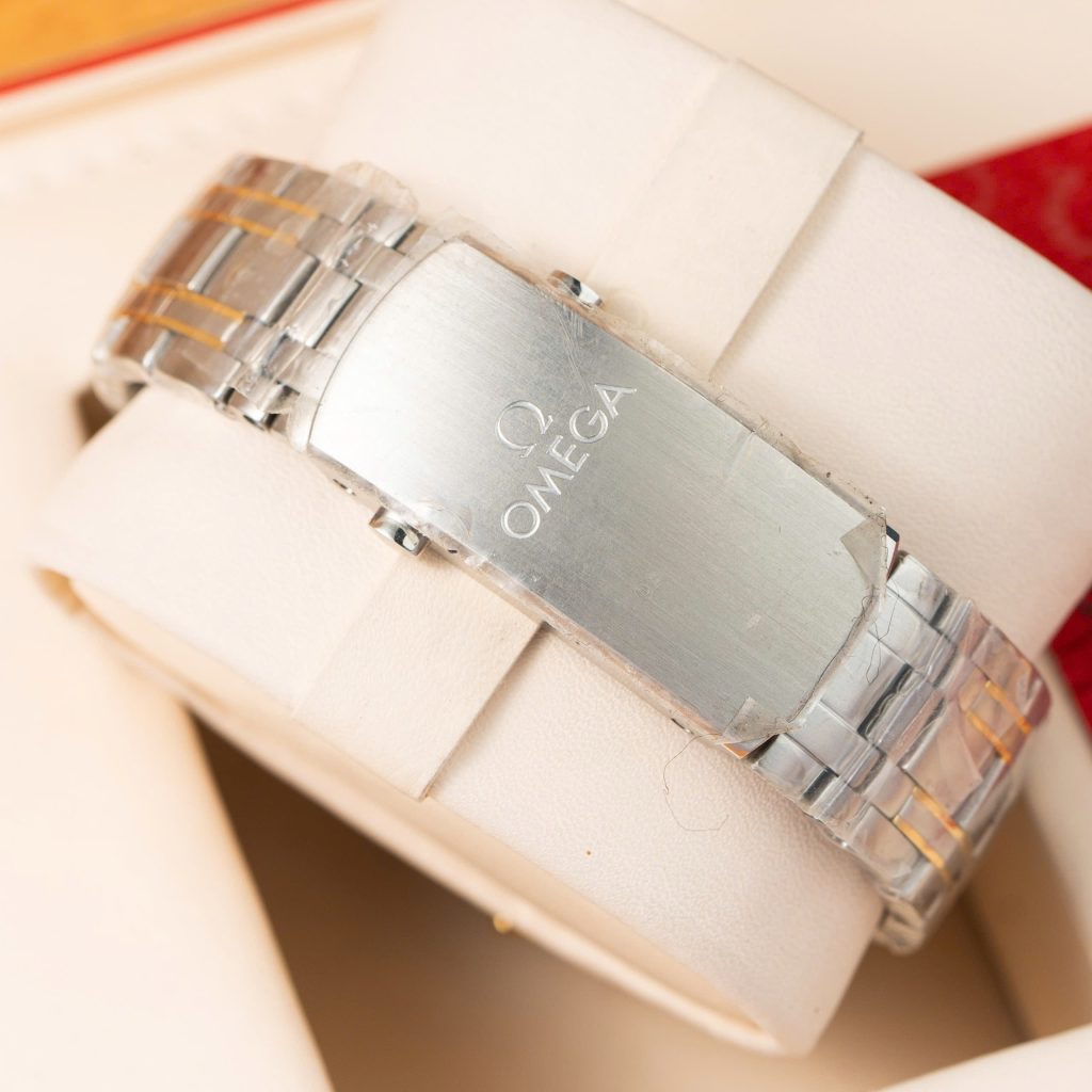 Đồng hồ Omega Seamaster Diver 300m demi vàng mặt đen Rep 11 cao cấp VSF 42mm (2)