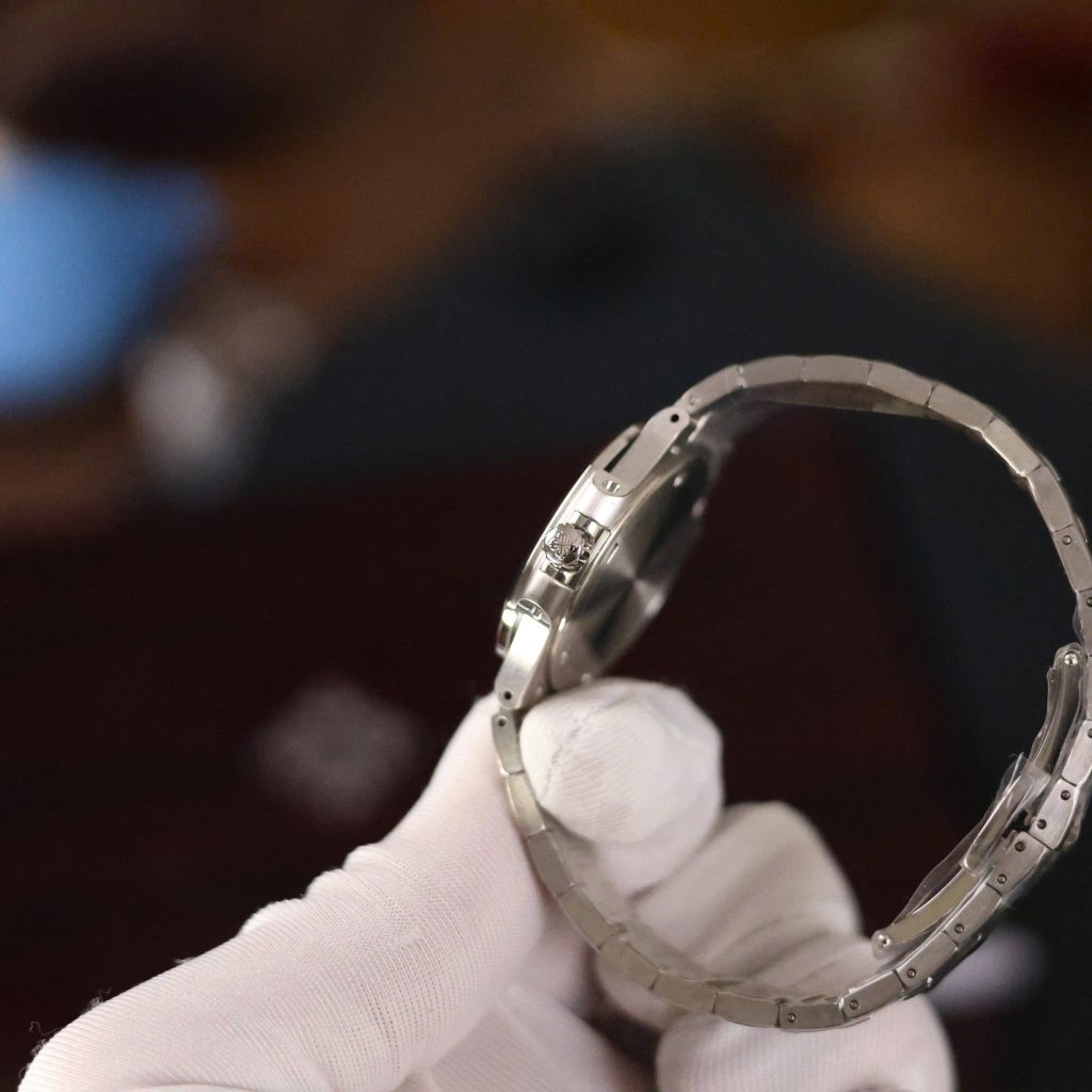 Đồng hồ Patek Philippe Nautilus 7118 Rep 11 dây kim loại máy Pin 32mm