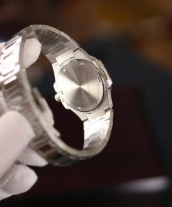Đồng hồ Patek Philippe Nautilus 7118 Rep 11 dây kim loại máy Pin 32mm