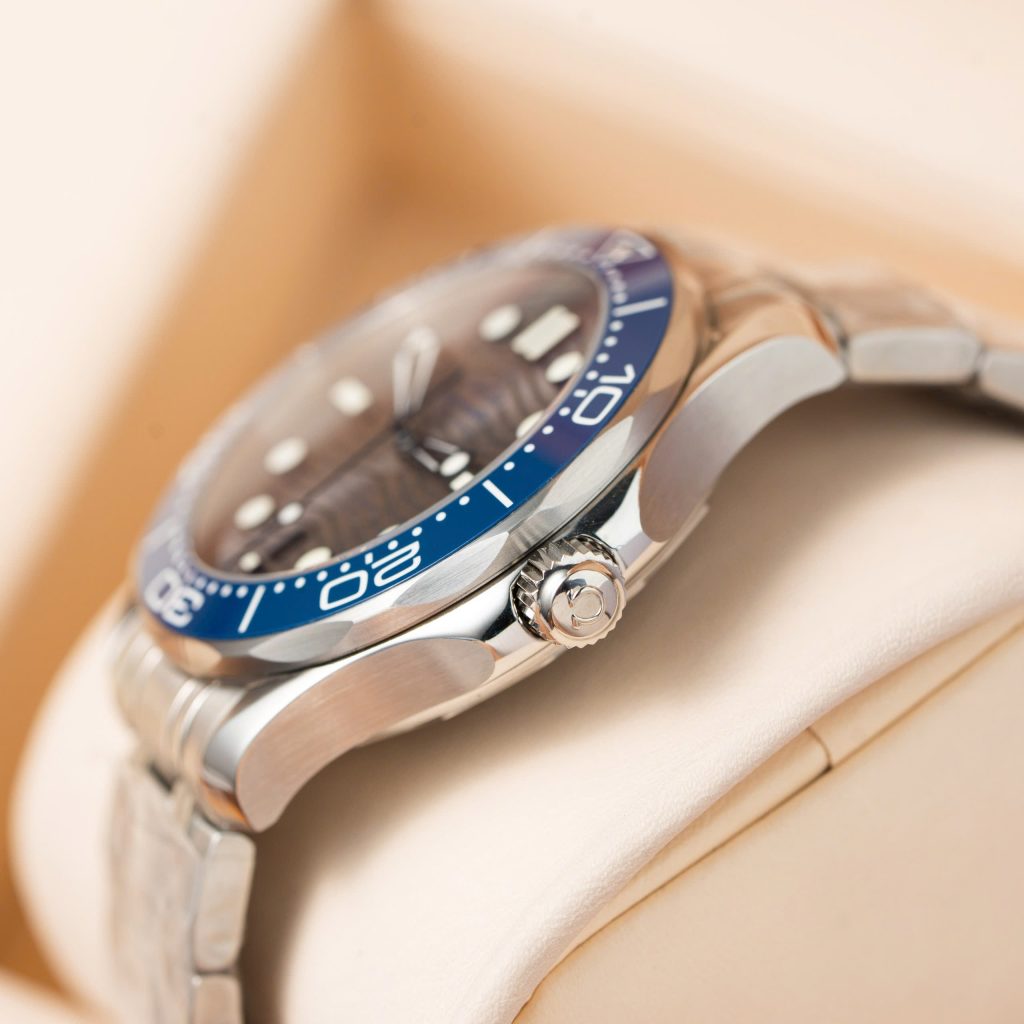 Đồng hồ Rep 11 Omega Seamaster Diver 300m mặt xám máy cơ Automatic 42mm (2)