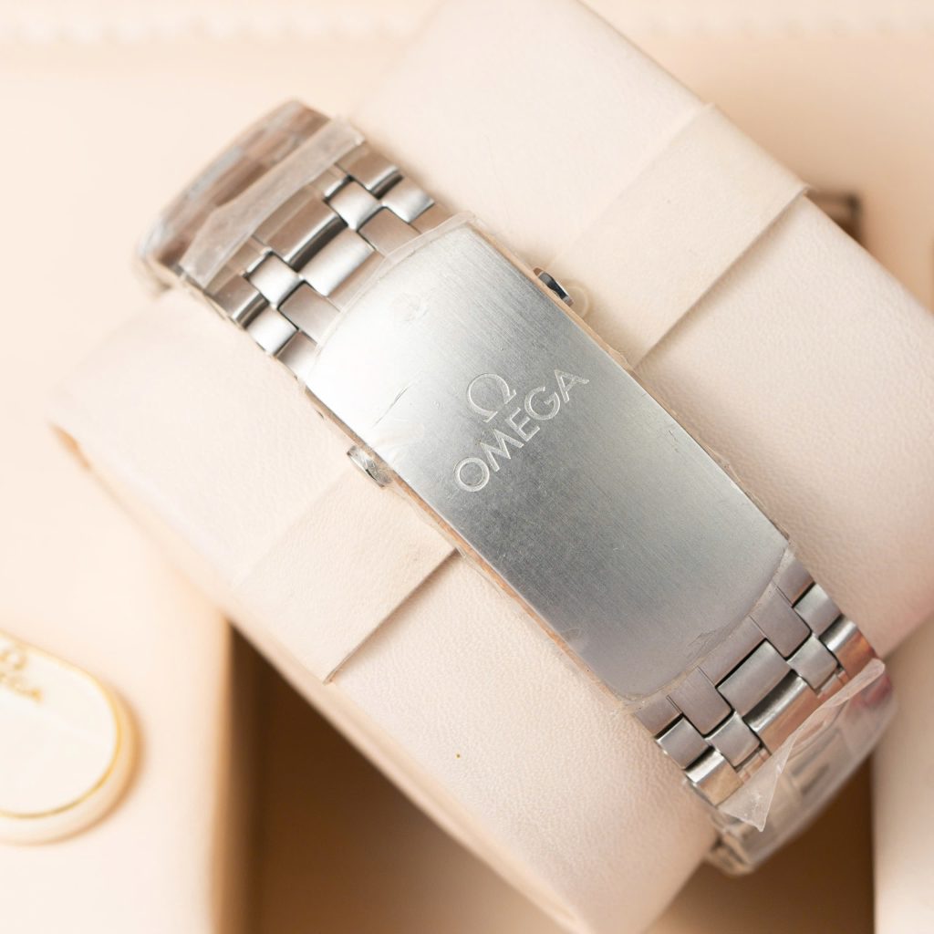 Đồng hồ Rep 11 Omega Seamaster Diver 300m mặt xám máy cơ Automatic 42mm (2)