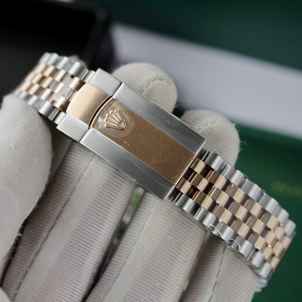 Đồng hồ Rolex Date Just 3235 Clean giá rẻ mặt nếp gấp Fake 11 41mm (8)