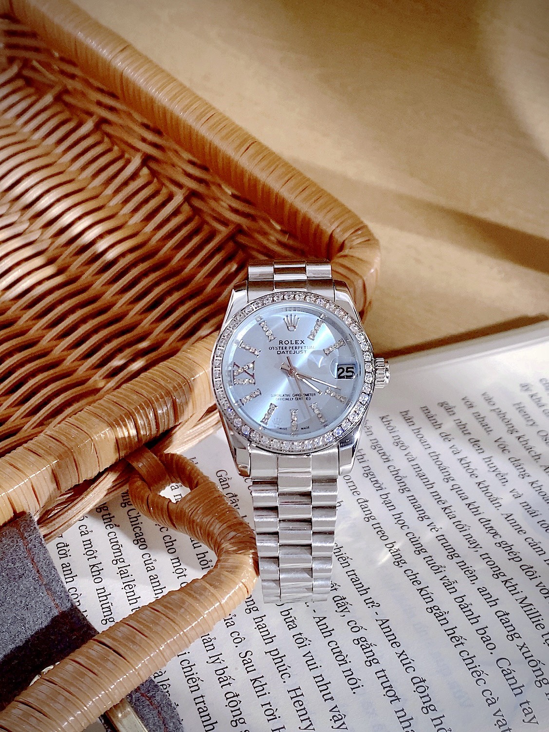 Đồng hồ Rolex Datejust nữ mặt xanh băng cọc số đính đá Fake cao cấp 32mm (1) Đồng hồ Rolex Datejust nữ mặt xanh băng cọc số đính đá Fake cao cấp 32mm