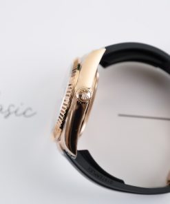 Đồng hồ Rolex chế tác Sky Dweller mặt số Chocolate dây cao su 42mm (1)