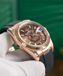 Đồng hồ Rolex chế tác Sky Dweller mặt số Chocolate dây cao su 42mm (1)