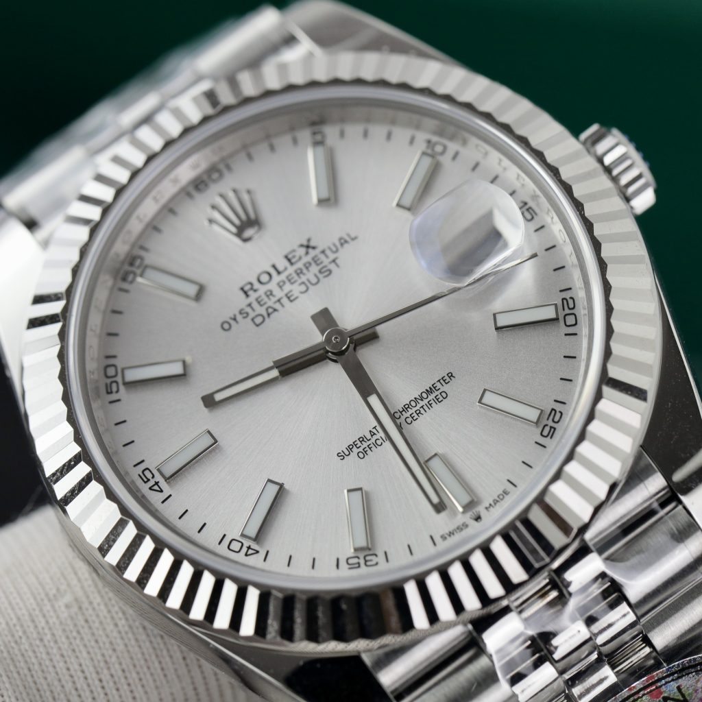 Đồng hồ Rolex nam Rep 11 DateJust 3235 Clean cọc số dạ quang 41mm