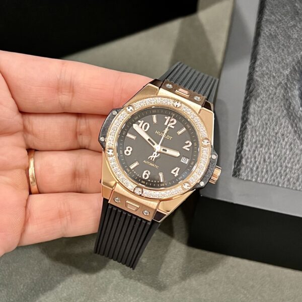 Đồng Hồ Hublot Chế Tác Big Bang One Click King Gold Đính Đá 39mm (2)