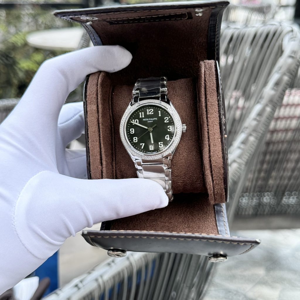 Đồng Hồ Patek Philippe Unworn Twenty~4 7300 Mặt Xanh Lá 36mm (4)