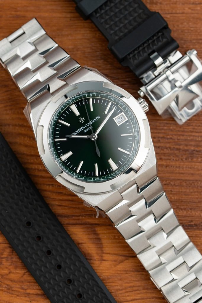 Đồng Hồ Vacheron Constantin Rep 11 Overseas mặt đen nhà máy PPF 41mm (18)