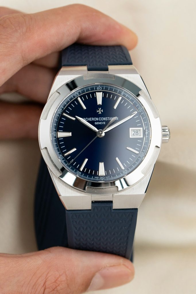 Đồng Hồ Vacheron Constantin Rep 11 Overseas mặt xanh nhà máy PPF 41mm (10)