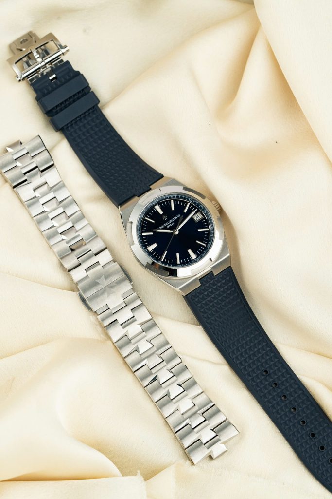 Đồng Hồ Vacheron Constantin Rep 11 Overseas mặt xanh nhà máy PPF 41mm (10)