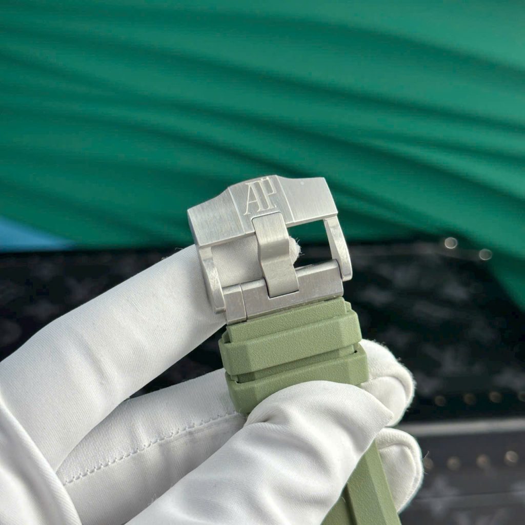 Đồng hồ Audemars Piguet Rep 11 Royal Oak Offshore 15720ST màu xanh nhà máy APS 42mm (1)