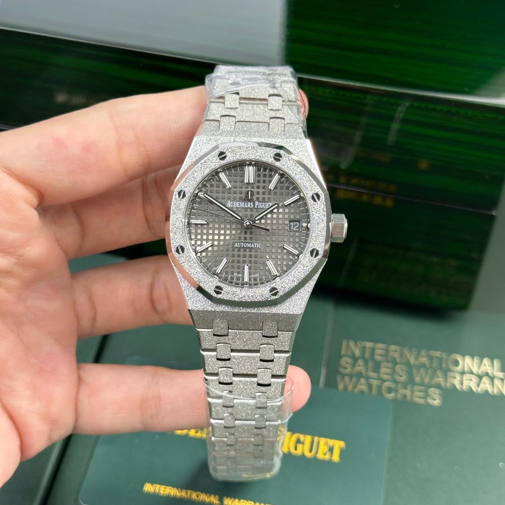 Đồng hồ Audemars Piguet Royal Oak 15454 Frosted Gold Rep 11 mặt xám nhà máy APS 37mm (2)