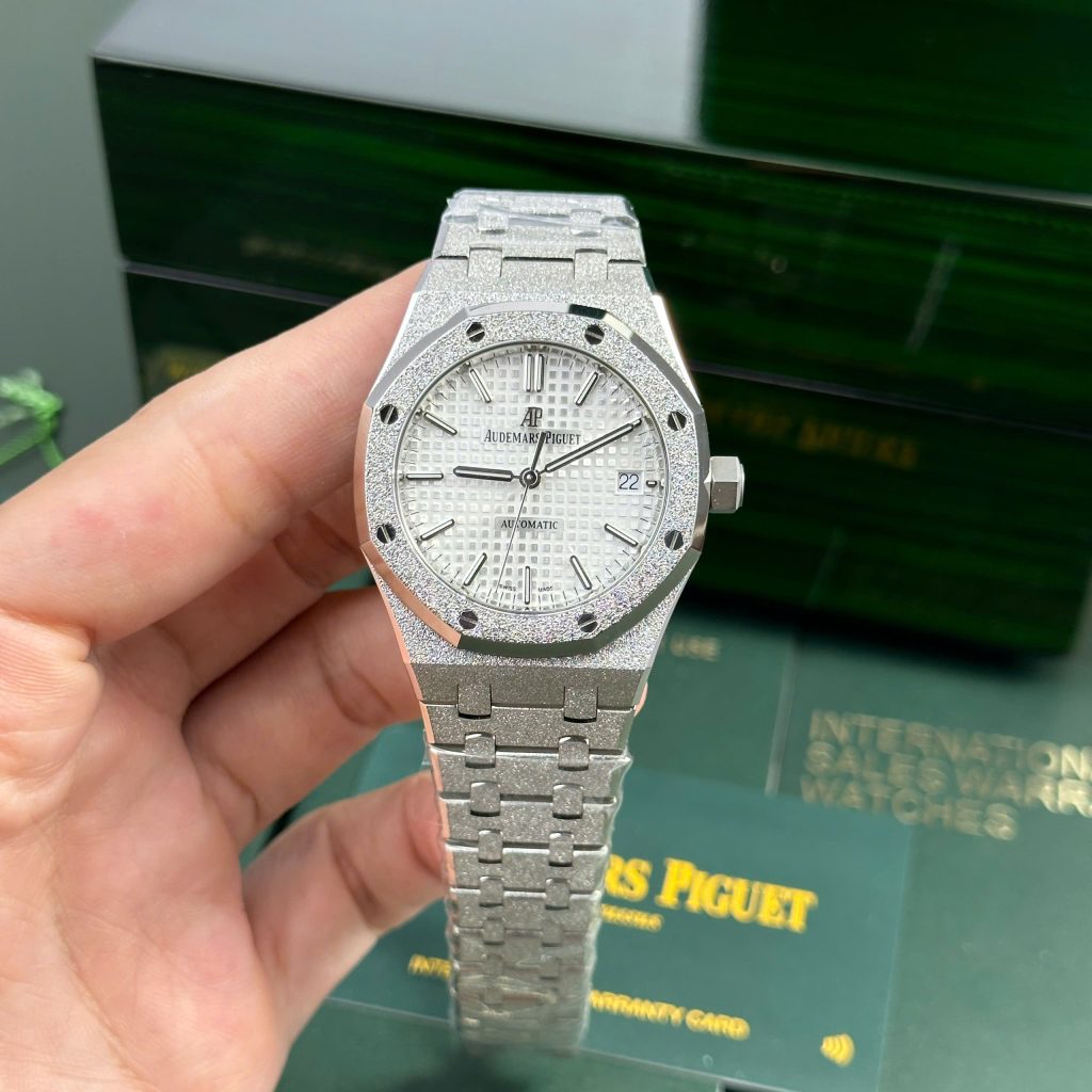 Đồng hồ Audemars Piguet Royal Oak Frosted Gold 15454BC Replica 11 mặt trắng APS 37mm (4)