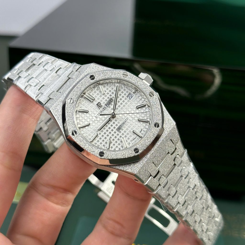 Đồng hồ Audemars Piguet Royal Oak Frosted Gold 15454BC Replica 11 mặt trắng APS 37mm (4)