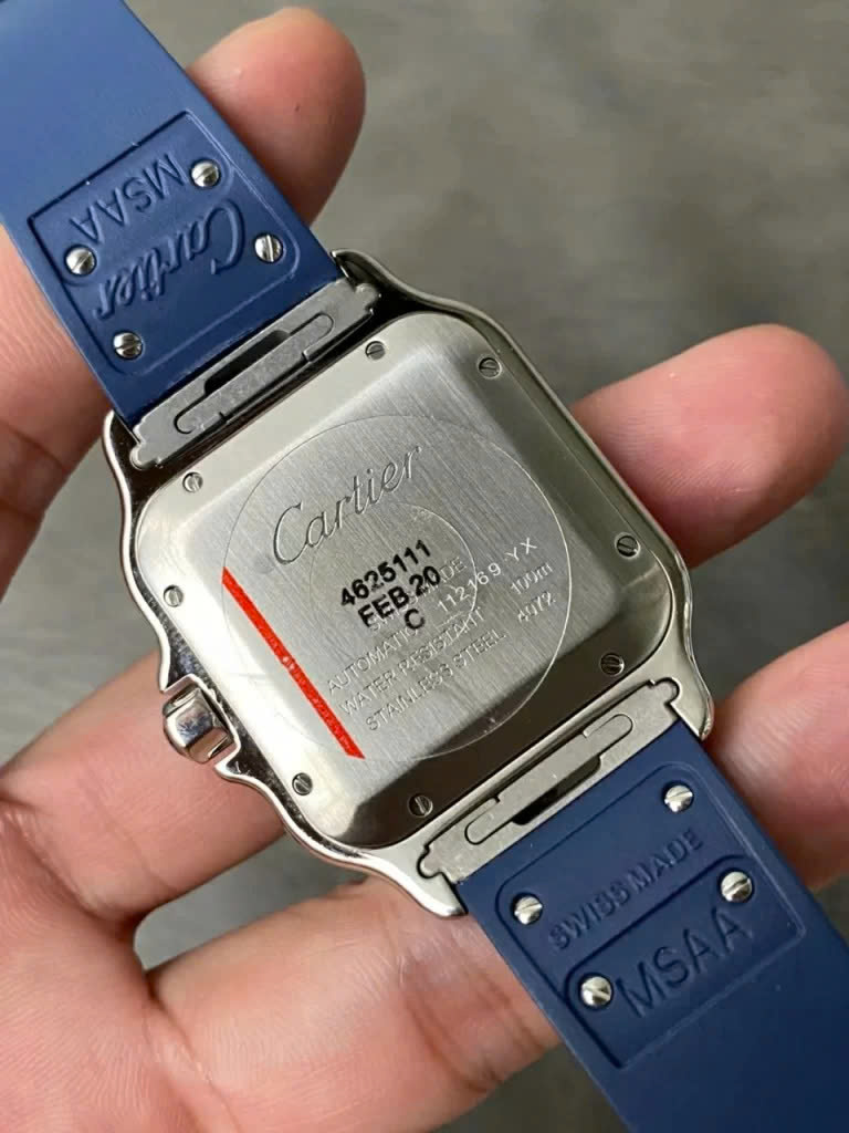 Đồng hồ Cartier Santos Rep 11 cao cấp mặt xanh blue dây cao su 40mm (2)