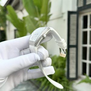 Đồng hồ Franck Muller V32 Rep 11 nữ màu trắng đính đá Swarovski 36mm (3) Đồng hồ Franck Muller V32 Rep 11 nữ màu trắng đính đá Swarovski 36mm (2)
