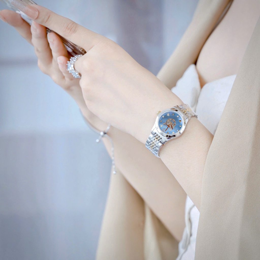  Đồng hồ Gucci nữ mặt khảm trai xanh hình mèo dây demi Like Auth 28mm