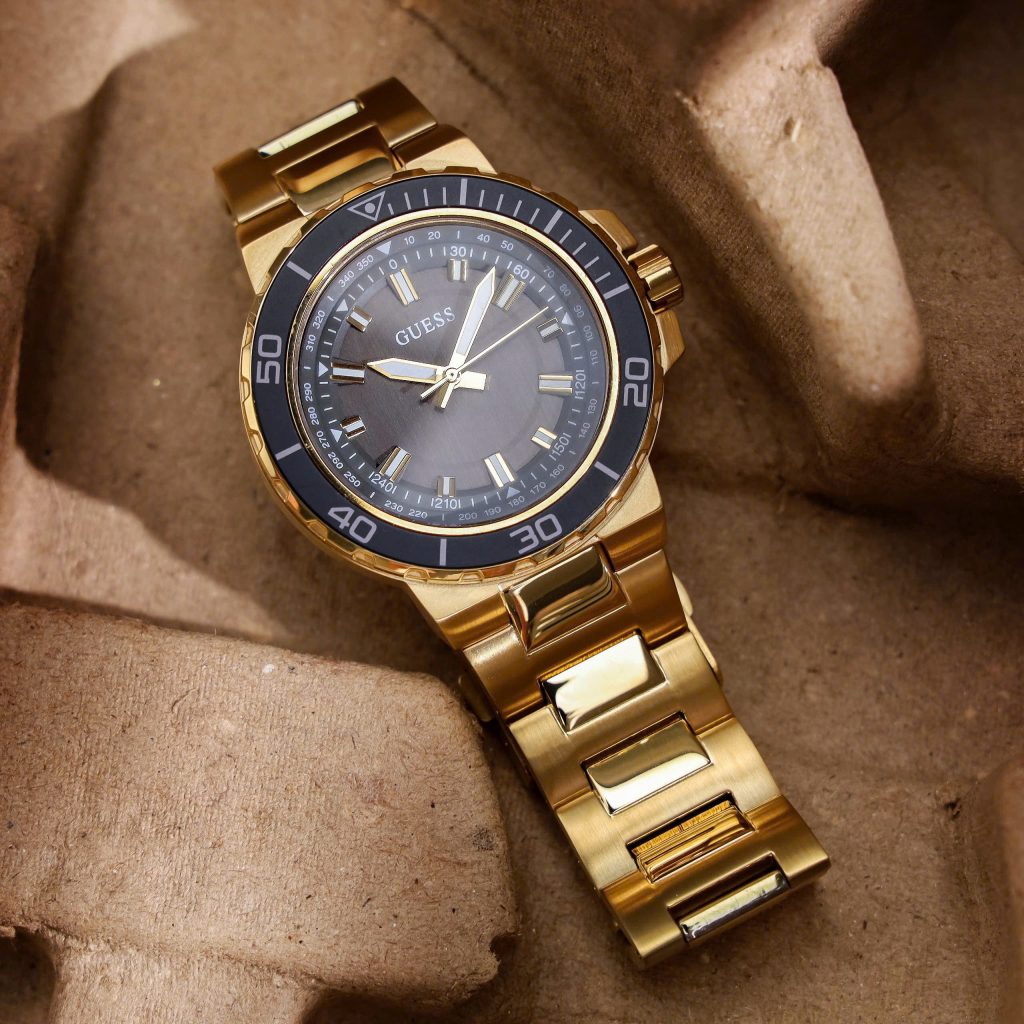 Đồng hồ Guess nam GW0426G2 dây thép cọc dạ quang Like Auth 44mm