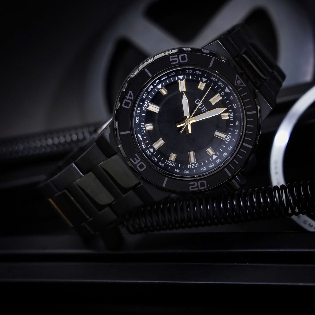 Đồng hồ Guess nam GW0426G3 dây thép cọc dạ quang Like Auth 44mm