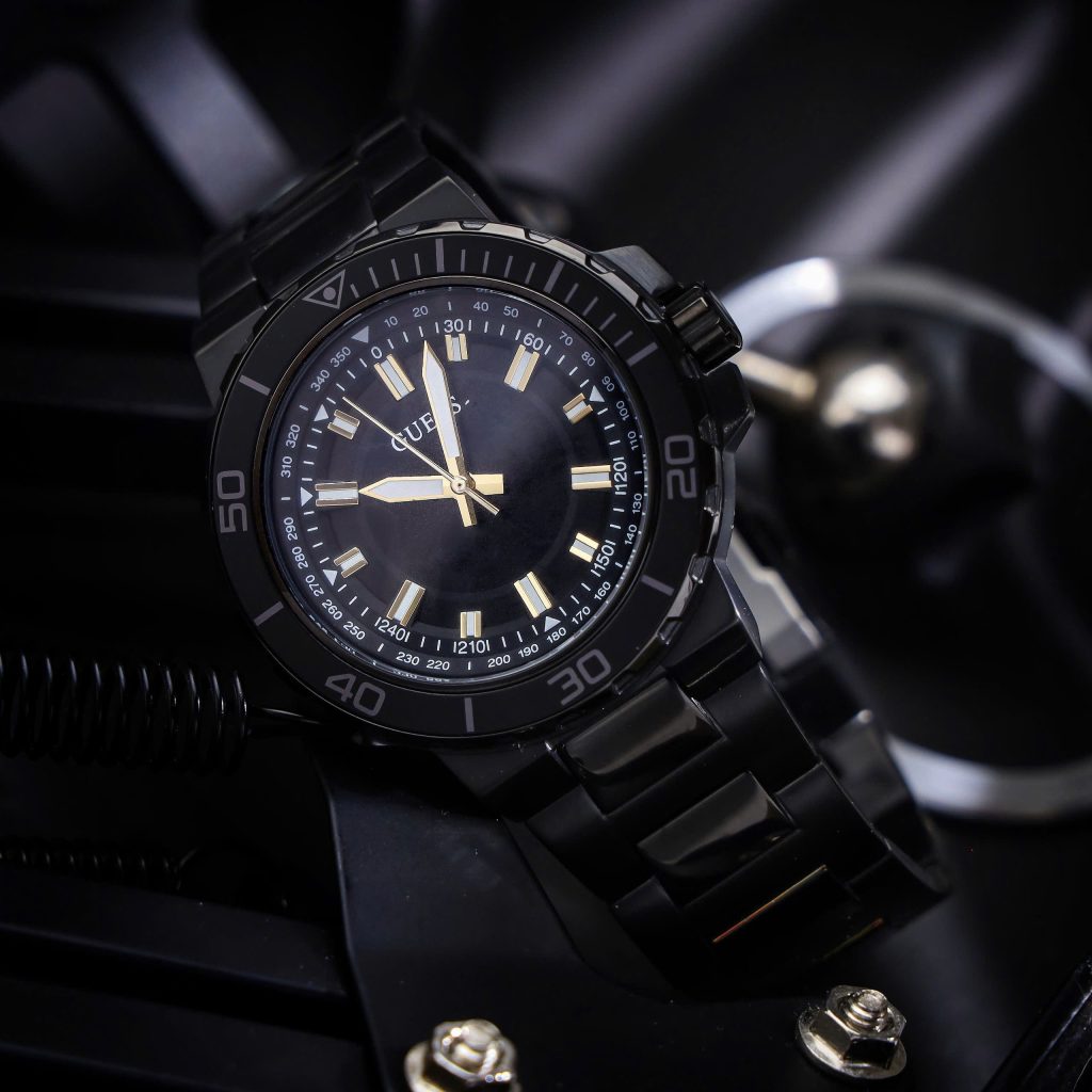 Đồng hồ Guess nam GW0426G3 dây thép cọc dạ quang Like Auth 44mm