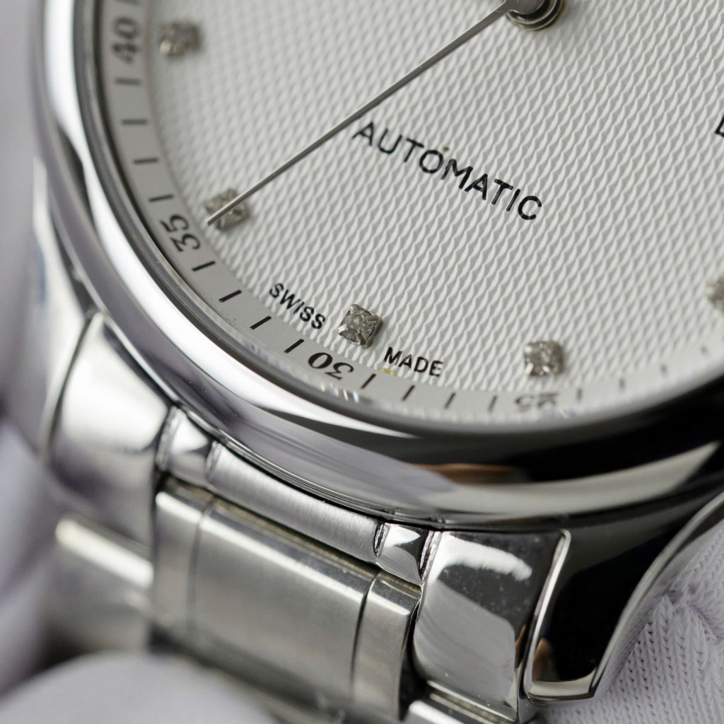 Đồng hồ Longines mặt trắng cọc số đính đá Fake 11 cao cấp 38 (1)