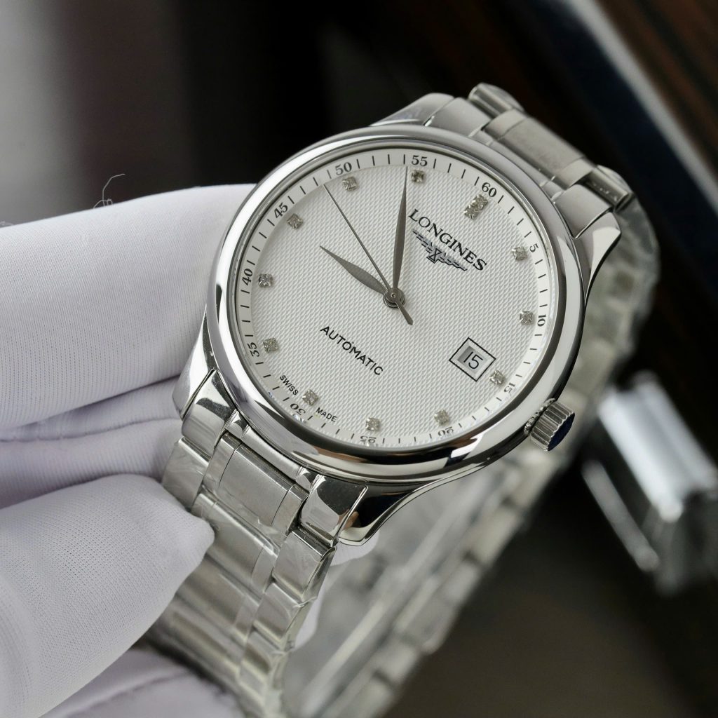 Đồng hồ Longines mặt trắng cọc số đính đá Fake 11 cao cấp 38 (1)