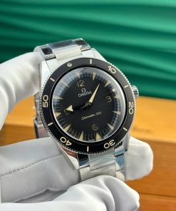 Đồng hồ Omega Seamaster 007 Rep 11 cao cấp mặt đen nhà máy VS 41mm (2)